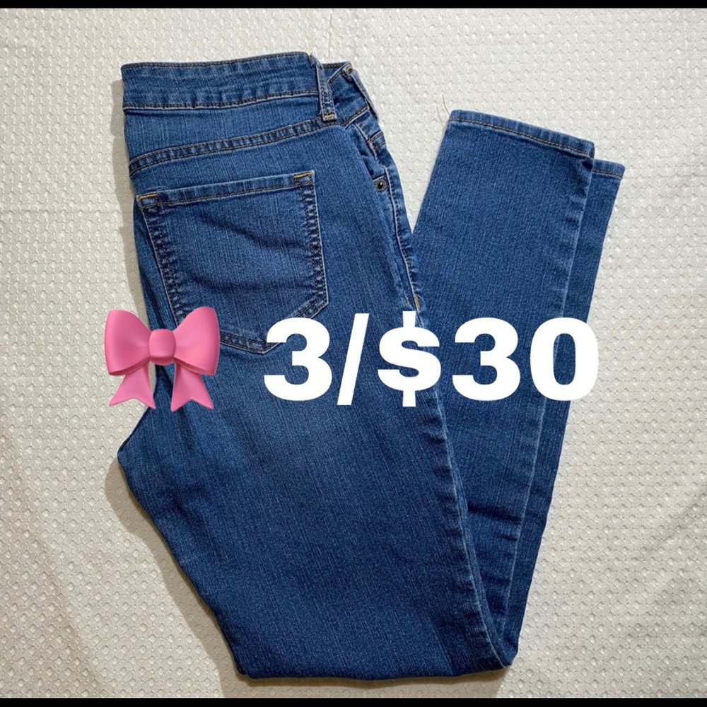 🎀ON Super Skinny Mid-Rise Jeans